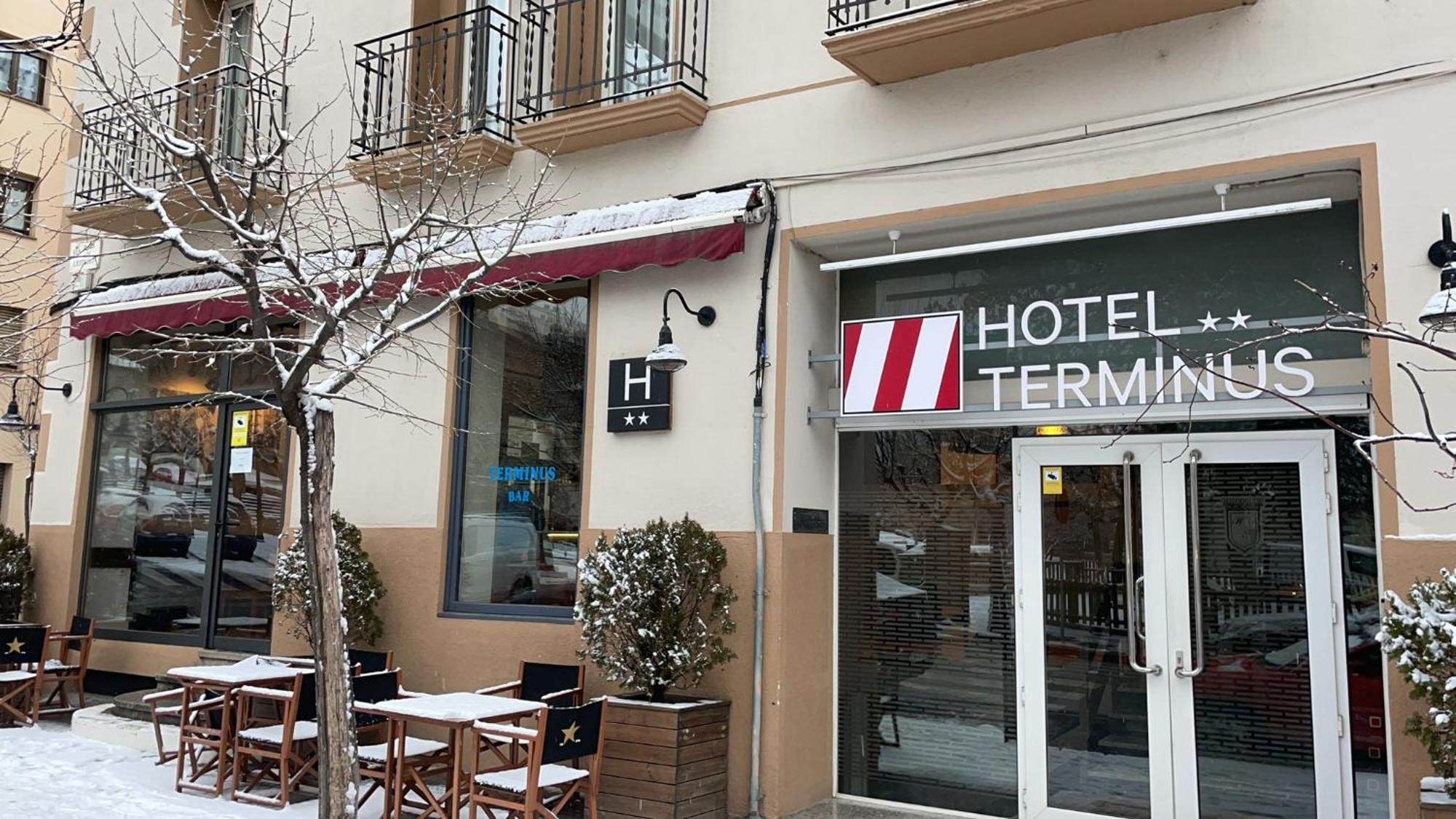 Hotel Terminus Puigcerda Ngoại thất bức ảnh